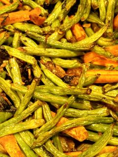 A picture of Dry Roasted string beans in tamari sauce 烤四季豆.