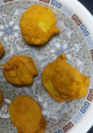 A picture of Potato fritters.
