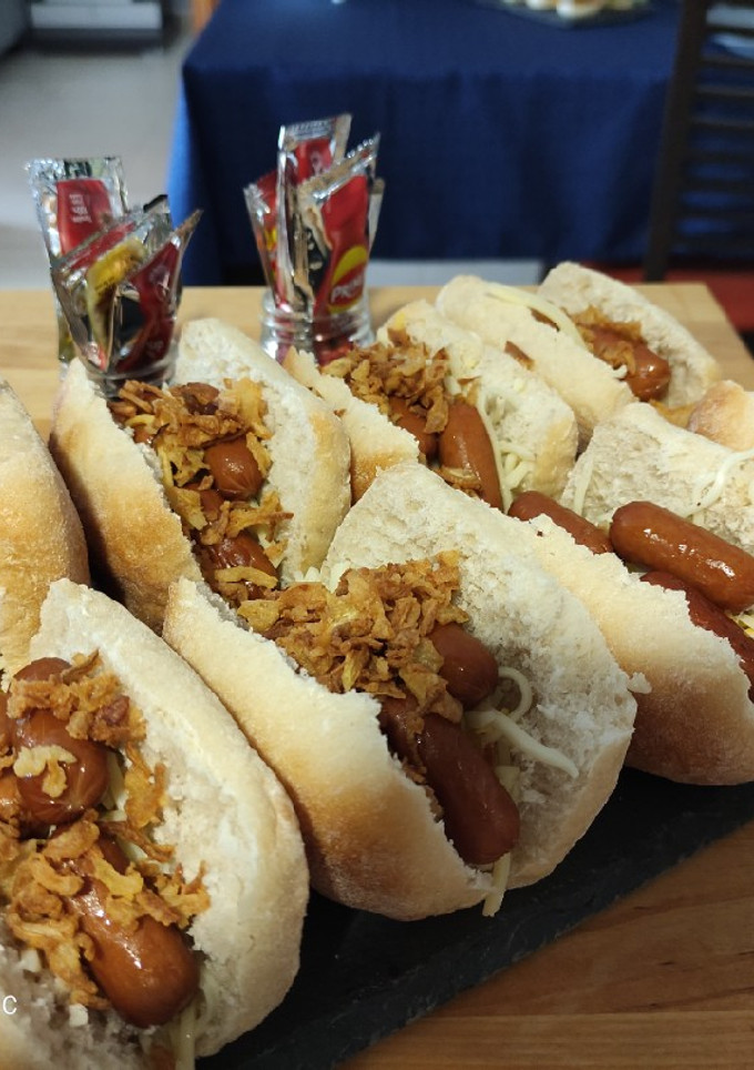 Una foto de Mini hot dogs