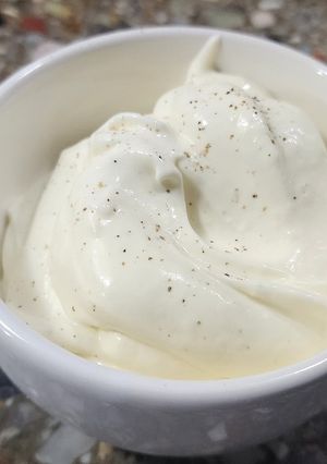 Una foto de Sour cream - Dip crema agria 🫙