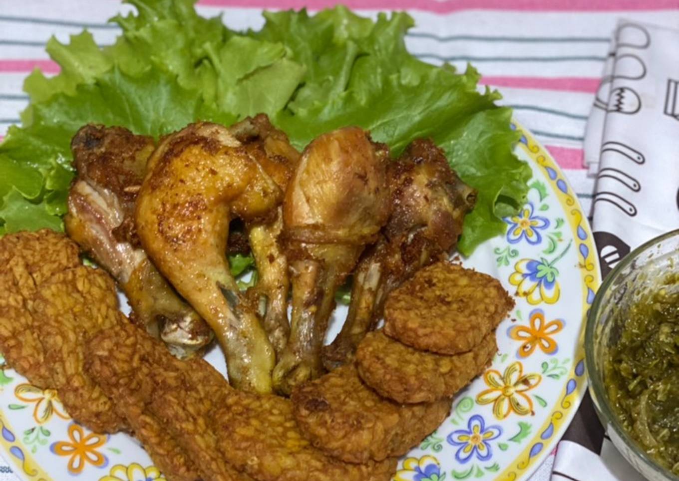 Ayam Goreng Ungkep Bumbu Kuning