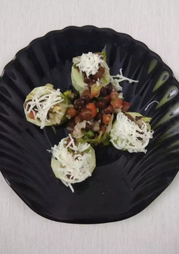 A picture of Cucumber cups.