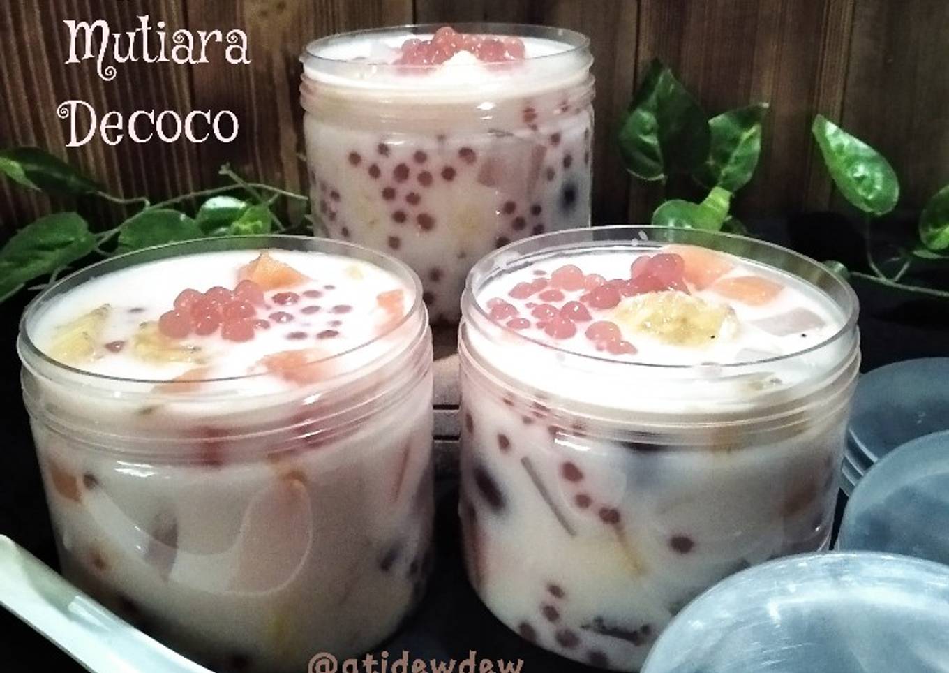 *Es Susu Buah Mutiara Decoco*