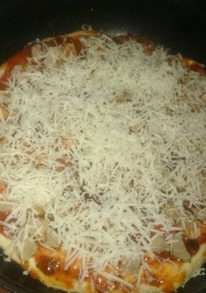 Foto resep Pizza home made empuk.. Anti gagal No oven, no telur