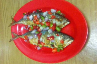 Resep Ikan kembung goreng siram acar (sambal matah ala Padang) Untuk Jualan