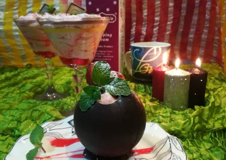 Strawberry Mousse In Chocolate Ball