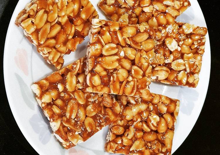 Recipe of Super Quick Homemade Jaggery peanut chikki