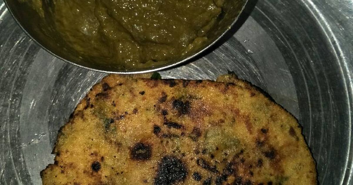 Sarso Ka Saag With Makai Methi Roti Recipe by Riya Garg - Cookpad