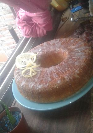 Una foto de Budín húmedo de limón