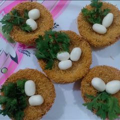 A picture of Bird's Nest snacks(Iftar special).