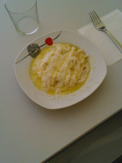 Una foto de Fettuccini parmesano