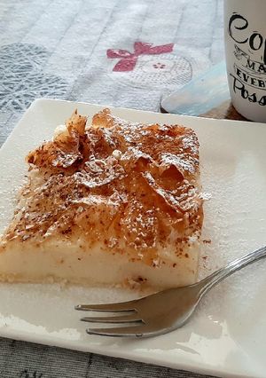 Foto di Bougatsa greca (dolce con pasta fillo e semolino) 🇬🇷