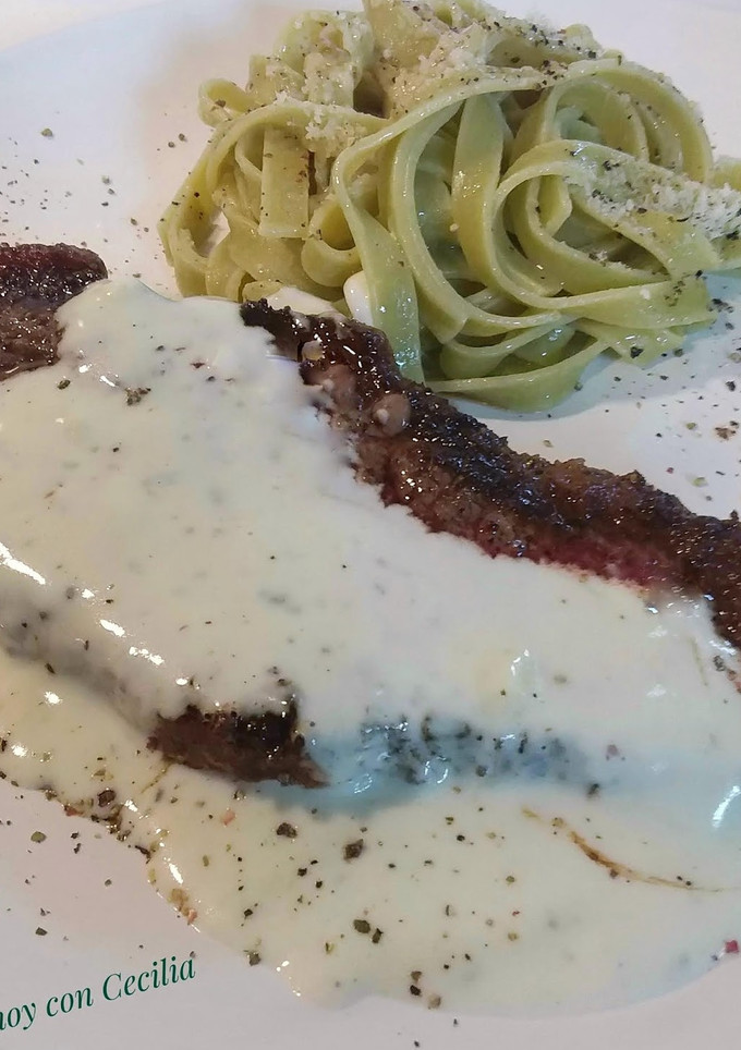 Una foto de Filete de picanha con salsa Roquefort