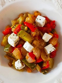 Una foto de Friturilla de verduras con feta