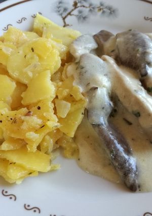 Csirkés gombás mártás recept fotója