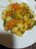Ñoquis con Salteado de Verduras en Reducción de Vino Tinto