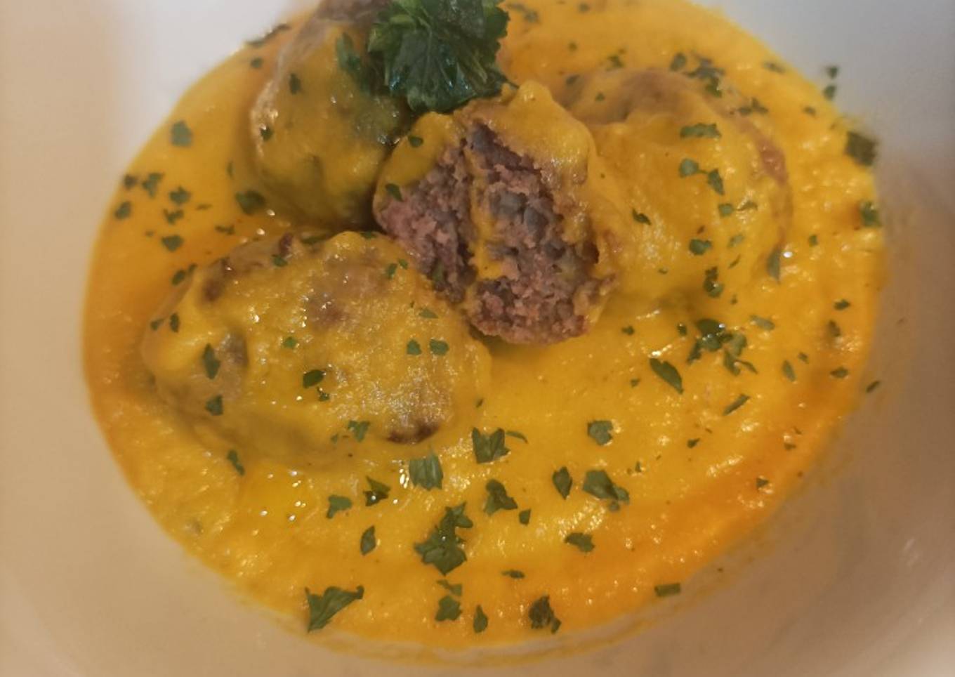 Albóndigas en salsa de verduras AirFryer