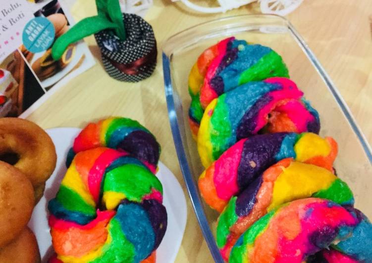 Rainbow donut eggless