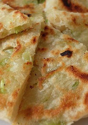 A picture of Scallion pancakes.