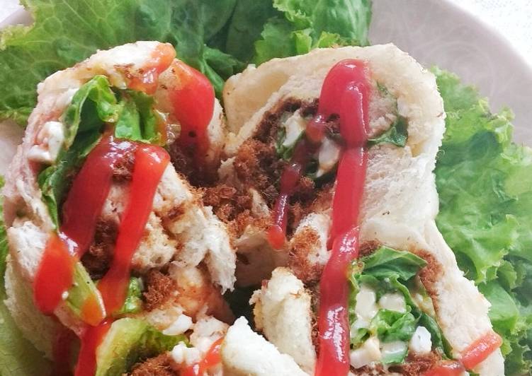 Sandwich gulung abon salmon