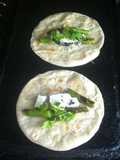 Quesadillas de espárragos y queso de cabra