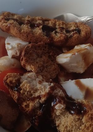 Φωτογραφία της συνταγής Krispies με μοτσαρέλα, ντομάτα και βαλσάμικο 🤤🩵