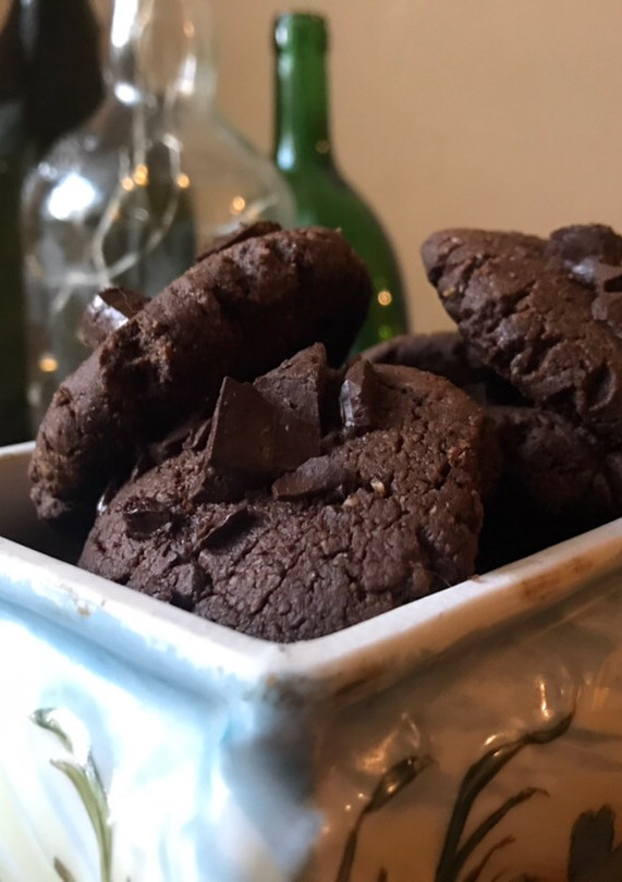Una foto de Galletitas de Chocolate y Crema de maní 🍪🥜