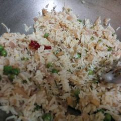 A picture of Peas potato rice in 10 minutes.