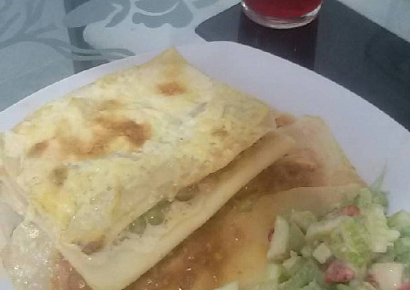 Crep de Carne con Ensalada
