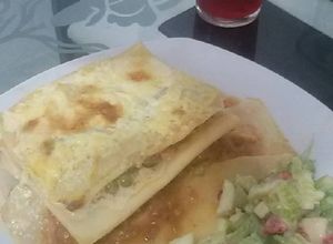 Una foto de Crep de Carne con Ensalada