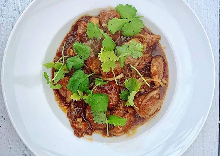 Ken Hom’s Savoury Duck with Oyster Sauce