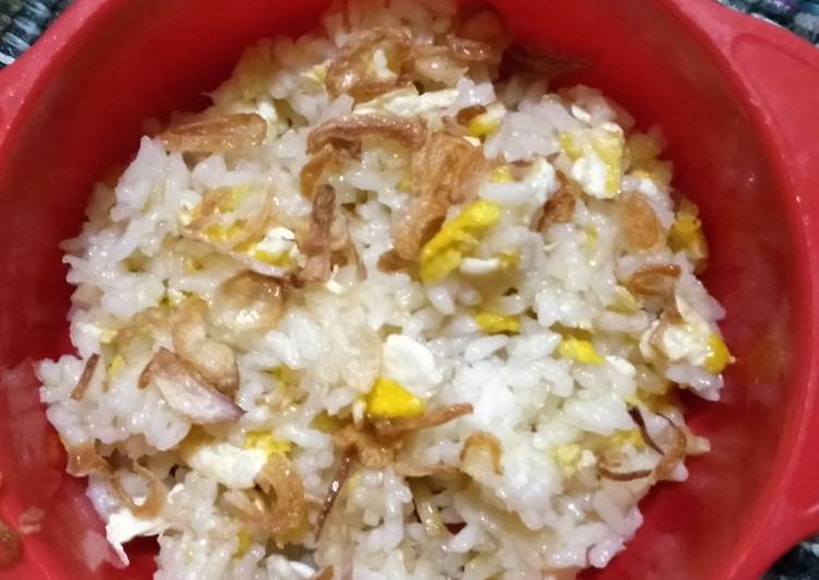 Bagaimana Cara Menyiapkan Nasi Goreng Mentega yang Lezat 
