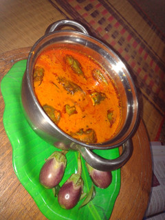 எண்ணெய் கத்திரிக்காய் புளிக்குழம்பு🍆(brinjal gravy recipe in tamil) செய்முறை முக்கிய புகைப்படம்