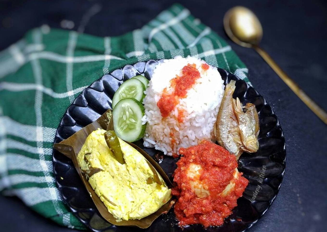 Nasi Campur pepes tahu & sambal telur rebus