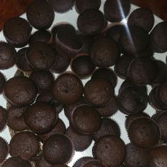 A picture of Rich chocolate cupcakes.