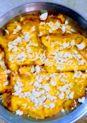 A picture of Shahi tukry.