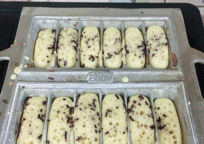 Kue pukis rumahan dengan adem sari