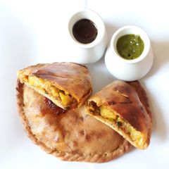 A picture of Samosa calzone.