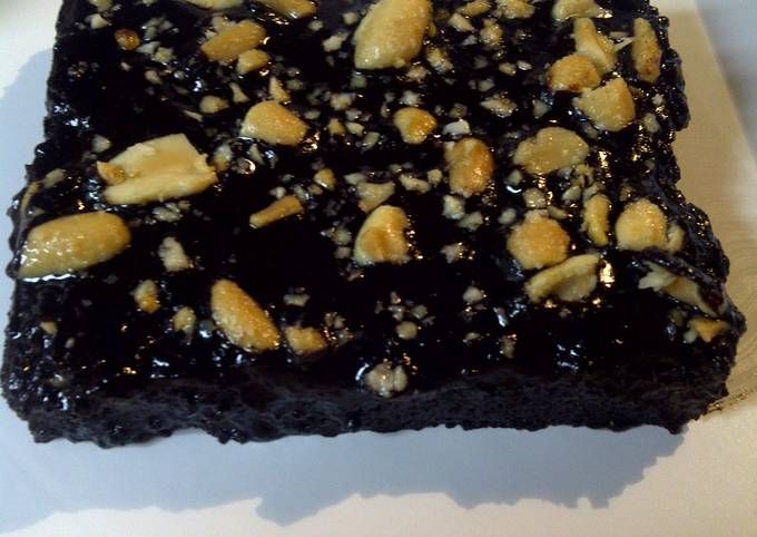 Recipe of Anthony Bourdain Mayan Chocolate topped brownies