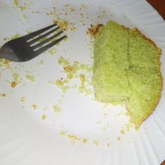 A picture of Lemon cake.