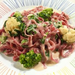 A picture of Beet Fettucine.