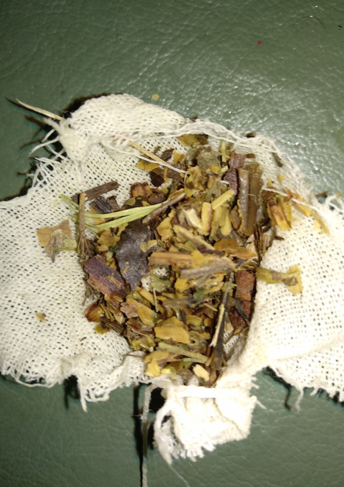 Una foto de Infusión de yerba mate, peperina, laurel y te verde