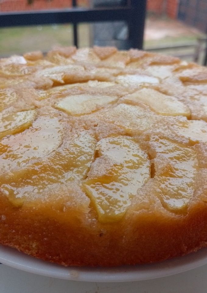 Una foto de Tarta invertida de manzana y canela