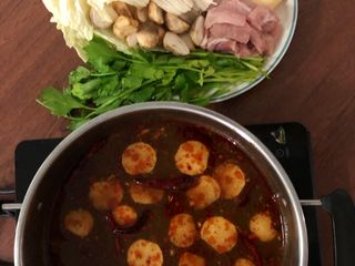 ชาบูหม่าล่า (Shabu MALA Hotpot)