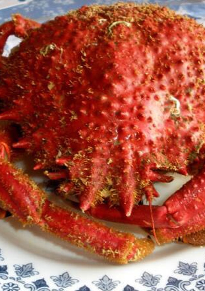 Una foto de Centolla gallega para Navidad cocida