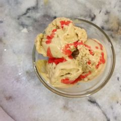 A picture of Mango ice cream.