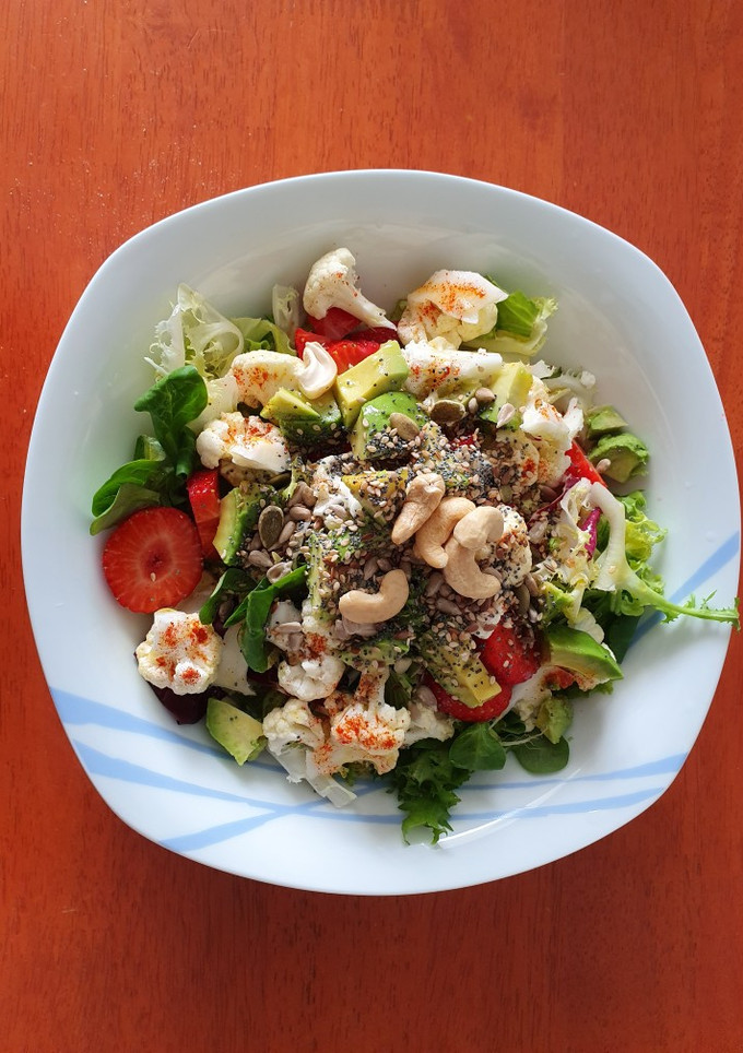 Una foto de Ensalada frutal