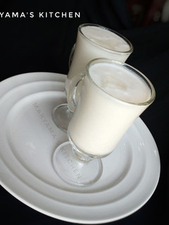 A picture of Coconut nd tigernut milkshake.