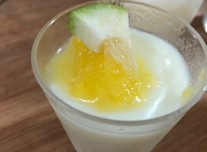 Foto di Crema al limone con glassa al lemon curd