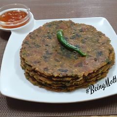 Bajra Methi-Palak Thepla A picture of Bajra Methi-Palak Thepla.